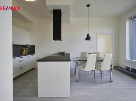 601-7.jpg | Pronájem bytu, 4+kk, 102 m²