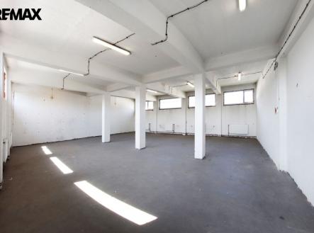 img-2284.jpg | Pronájem - skladovací prostor, 133 m²