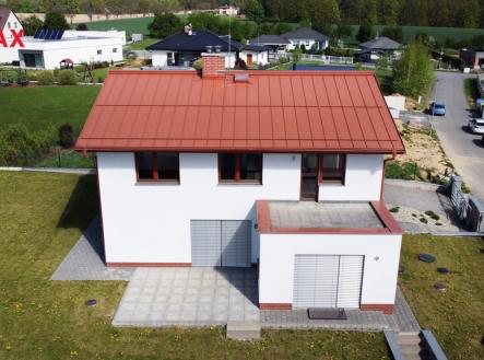  +420 739 604 767 I www.vaclavadamcik.cz I vaclav.adamcik@re-max.cz I Prodej domu Vřesina | Prodej - dům/vila, 278 m²
