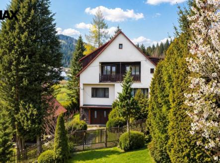 Čelní pohled | Prodej - dům/vila, 180 m²