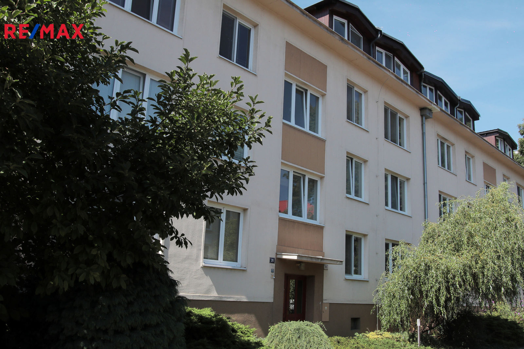+420 739 604 767 I www.vaclavadamcik.cz I vaclav.adamcik@re-max.cz