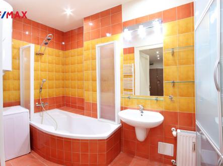  +420 739 604 767 I www.vaclavadamcik.cz I vaclav.adamcik@re-max.cz | Pronájem bytu, 2+1, 85 m²