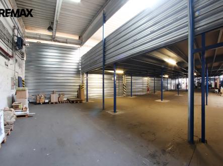 img-3999-1.jpg | Pronájem - skladovací prostor, 990 m²