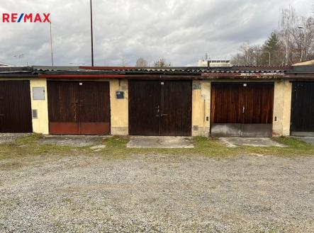 +420 739 604 767 I www.vaclavadamcik.cz I vaclav.adamcik@re-max.cz | Prodej - malý objekt/garáž