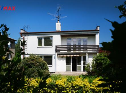+420 739 604 767 I www.vaclavadamcik.cz I vaclav.adamcik@re-max.cz | Prodej - dům/vila, 200 m²