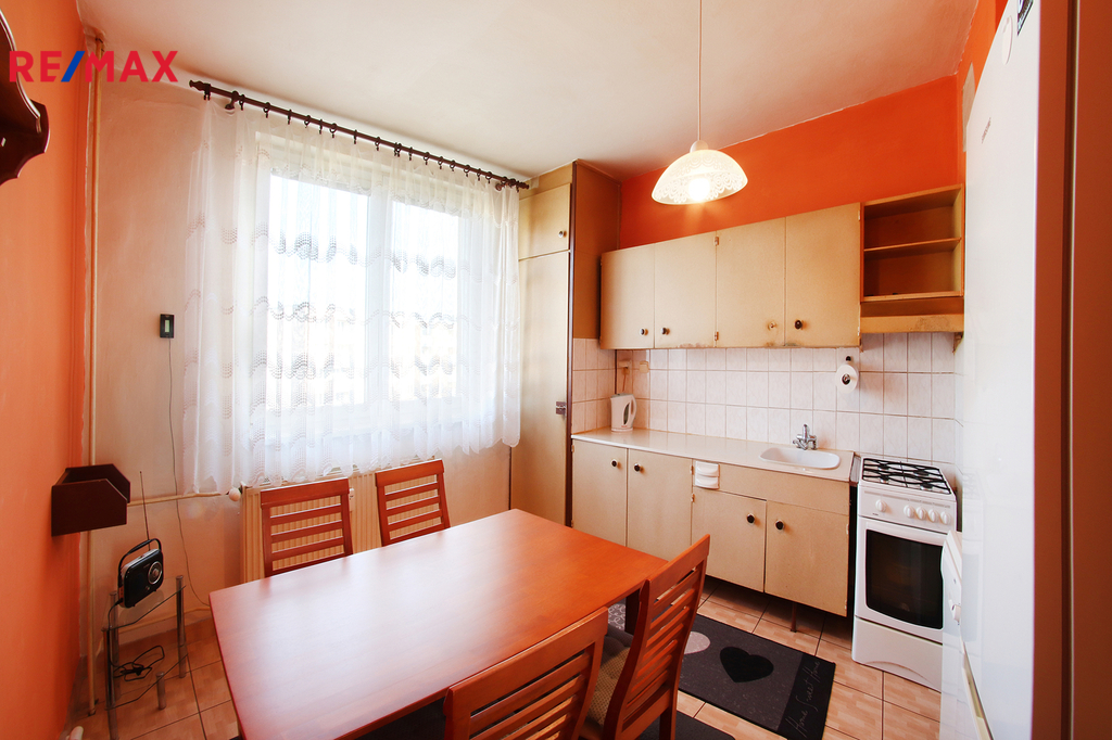 +420 604 191 744 I denisa.myslivcova@re-max.cz