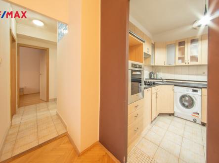 zelena2672-47-09.jpg | Pronájem bytu, 3+1, 62 m²