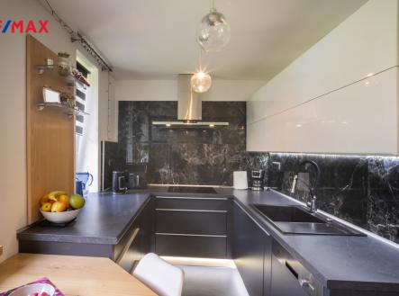 zivoticka173-4-27.jpg | Prodej - dům/vila, 291 m²
