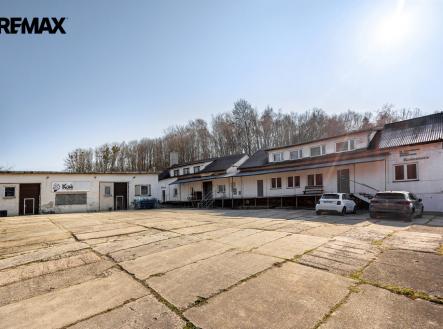 Lucie Krechterová I +420 721 415 122 I lucie.krechterova@remax.cz | Prodej - výrobní prostor, 6 613 m²