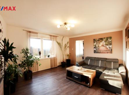 +420 776 335 999, ladislav.urbancik@re-max.cz | Prodej - dům/vila, 140 m²