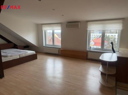 Pronájem bytu, 2+kk, 63 m² obrázek