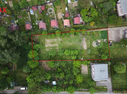 +420 776 335 999, ladislav.urbancik@re-max.cz | Prodej - pozemek pro bydlení, 1 609 m²