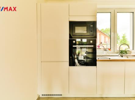 +420 739 604 767 I www.vaclavadamcik.cz I vaclav.adamcik@re-max.cz | Pronájem - dům/vila, 95 m²