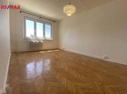 +420 776 335 999, ladislav.urbancik@re-max.cz | Pronájem bytu, 2+1, 54 m²