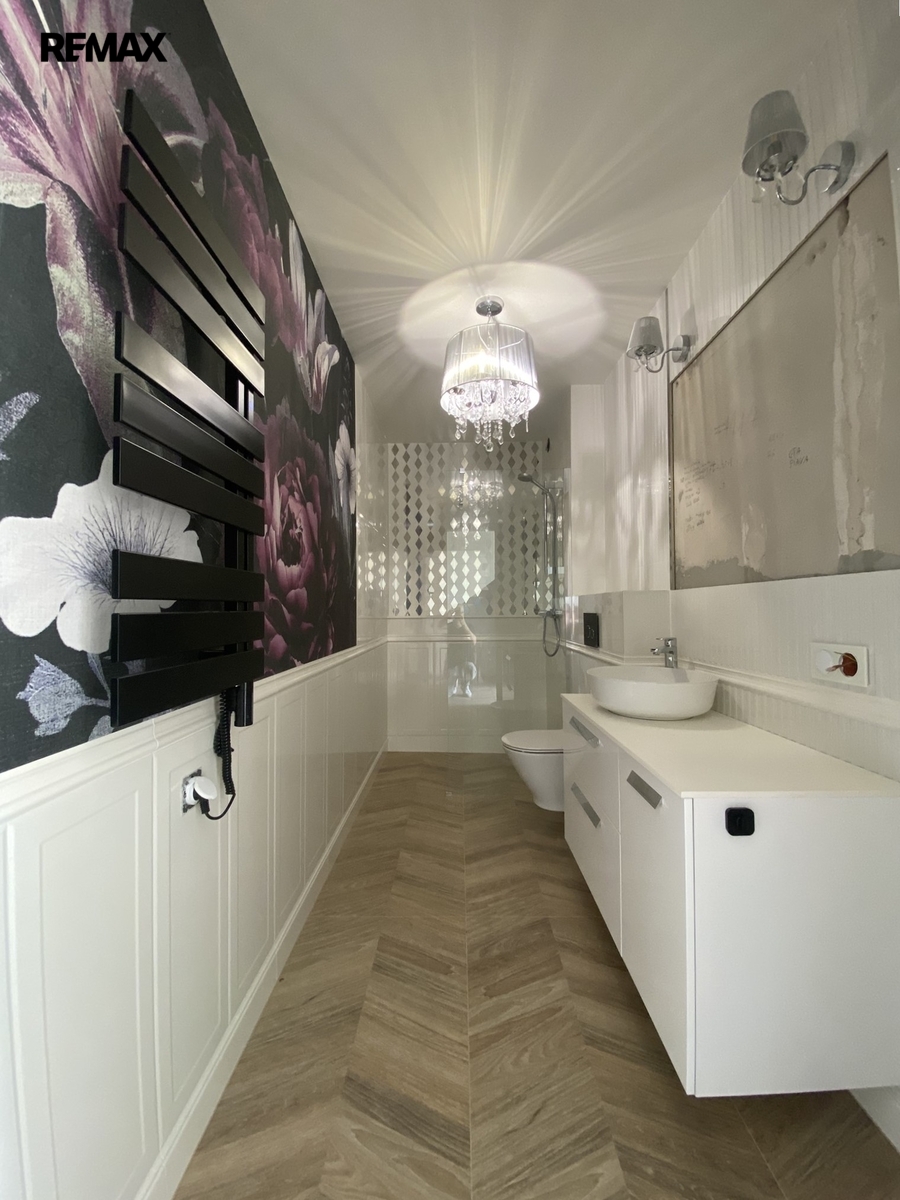 +420 776 335 999, ladislav.urbancik@re-max.cz