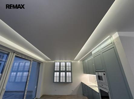 +420 776 335 999, ladislav.urbancik@re-max.cz | Prodej bytu, 2+kk, 43 m²