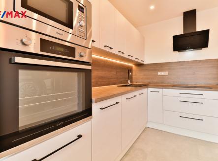 +420 739 604 767 I www.vaclavadamcik.cz I vaclav.adamcik@re-max.cz I prodej bytu Nový Jičín | Prodej bytu, 3+1, 72 m²