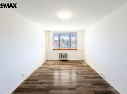 +420 721 415 122 I lucie.krechterova@remax.cz | Prodej bytu, 2+1, 48 m²
