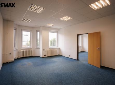 nadrazni545-140-02.jpg | Pronájem - kanceláře, 73 m²