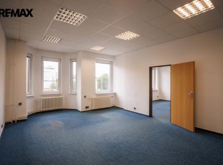 nadrazni545-140-02.jpg | Pronájem - kanceláře, 73 m²
