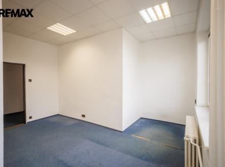 nadrazni545-140-13.jpg | Pronájem - kanceláře, 22 m²