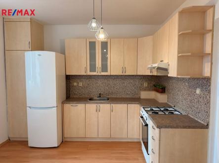 +420 604 191 744 I denisa.myslivcova@re-max.cz | Pronájem bytu, 3+1, 68 m²