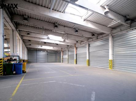 dscf7396.jpg | Pronájem - skladovací prostor, 600 m²