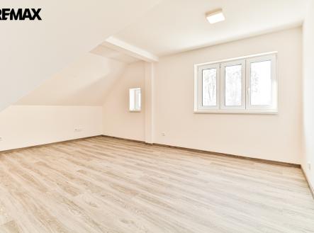 +420 739 604 767 I www.vaclavadamcik.cz I vaclav.adamcik@re-max.cz I pronájem bytu 3+kk Kaňovice | Pronájem bytu, 3+1, 50 m²