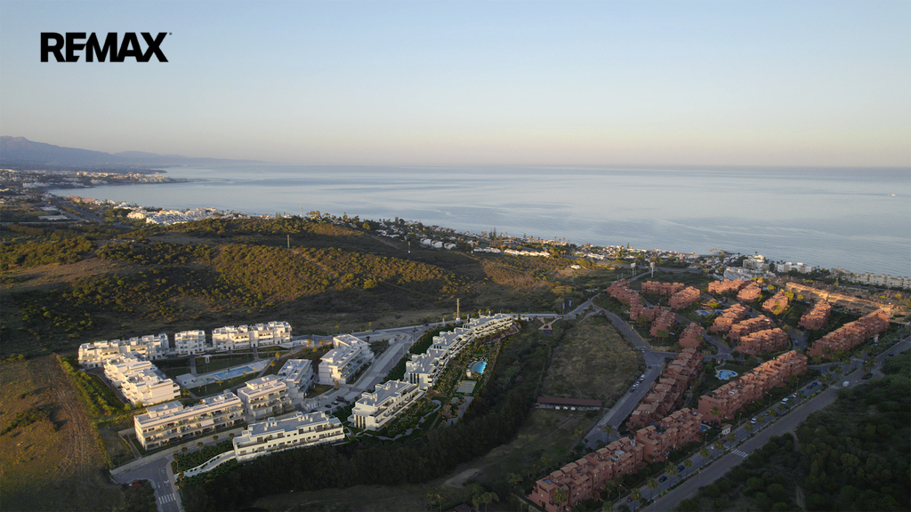 +420 739 604 767 I www.vaclavadamcik.cz I vaclav.adamcik@re-max.cz I prodej bytu 4+kk, Španělsko