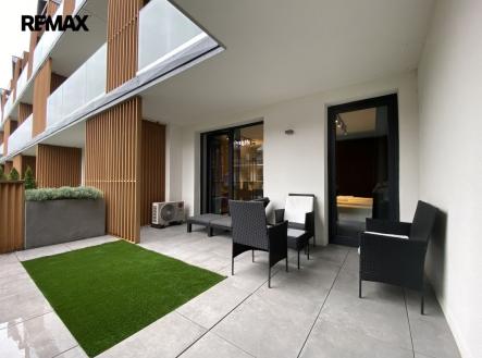 +420 730 823 682 | denisa.sochova@re-max.cz | Prodej bytu, 1+kk, 56 m²