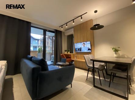 +420 730 823 682 | denisa.sochova@re-max.cz | Prodej bytu, 1+kk, 56 m²