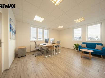 Petr Sonnenschein | +420 778 750 999 | RE/MAX Centrum | Dobrá u Frýdku Místku | Pronájem - kanceláře, 21 m²