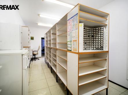 Petr Sonnenschein|+420 778 750 999|RE/MAX Centrum|Hornopolní 1455/28 | Pronájem - obchodní prostor, 156 m²