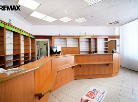 Petr Sonnenschein|+420 778 750 999|RE/MAX Centrum|Hornopolní 1455/28 | Pronájem - obchodní prostor, 156 m²