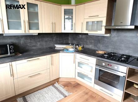 kuchyn.jpg | Pronájem bytu, 3+1, 77 m²