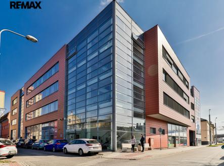 +420 739 604 767 I vaclav.adamcik@re-max.cz I pronájem komerčních prostor Ostrava | Pronájem - skladovací prostor, 720 m²