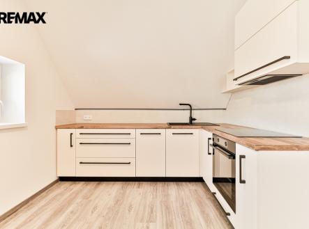 +420 739 604 767 I www.vaclavadamcik.cz I vaclav.adamcik@re-max.cz I pronájem bytu 2+kk Kaňovice | Pronájem bytu, 2+kk, 40 m²