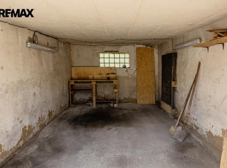 Lucie Krechterová I +420 721 415 122 I lucie.krechterova@remax.cz | Prodej - malý objekt/garáž