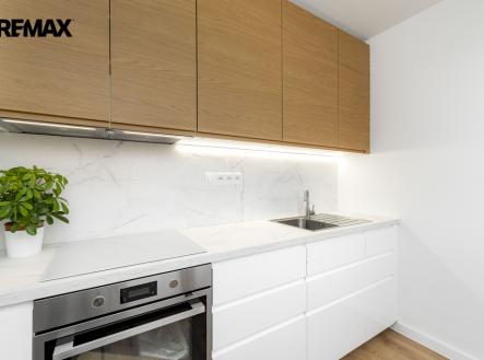 cdp09160-edit.jpg | Pronájem bytu, 1+1, 29 m²