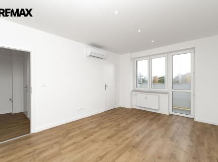 cdp09175.jpg | Pronájem bytu, 1+1, 29 m²