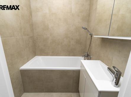 cdp09144.jpg | Pronájem bytu, 1+1, 29 m²