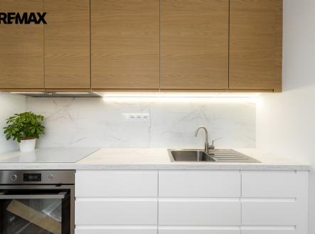 cdp09163-edit.jpg | Pronájem bytu, 1+1, 29 m²