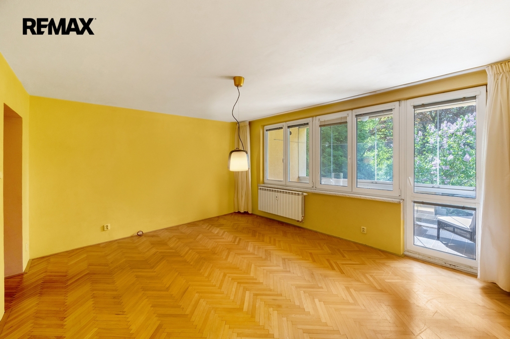 Petr Sonnenschein|+420 778 750 999 | petr.sonnenschein@re-max.cz|byt 3+1