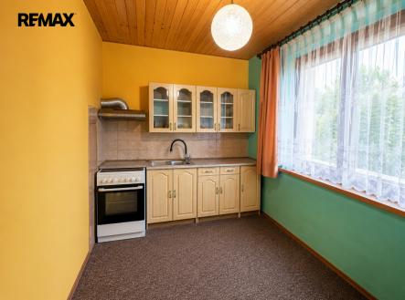 Byt 2+1| Denisa Sochová | +420 730 823 682 | denisa.sochova@re-max.cz | Prodej bytu, 2+1, 56 m²