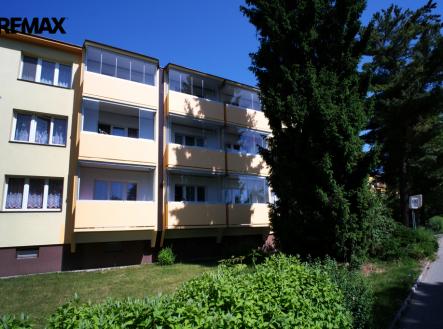 Byt 1+1| Denisa Sochová | +420 730 823 682 | denisa.sochova@re-max.cz | Pronájem bytu, 1+1, 35 m²