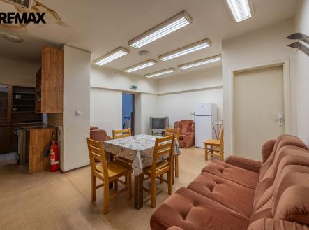 +420 721 415 122|Lucie Krechterová|lucie.krechterova@remax.cz | Prodej - hotel, 246 m²