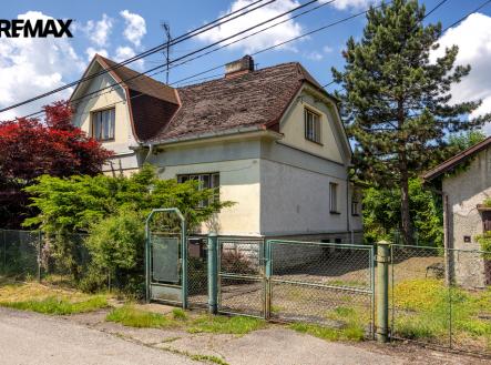 +420 721 415 122|Lucie Krechterová|lucie.krechterova@remax.cz | Prodej - dům/vila, 288 m²