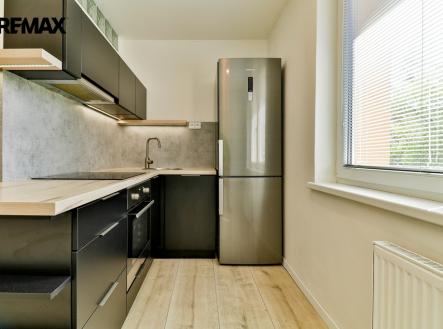 +420 739 604 767 I vaclav.adamcik@re-max.cz I prodej bytu Ostrava | Prodej bytu, 1+1, 36 m²