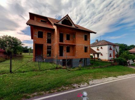 Snimek obrazovky 2025-07-04 v 11.37.17 | Prodej - dům/vila, 318 m²