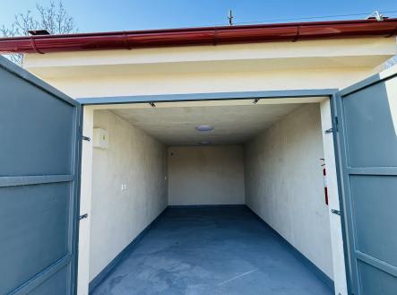 IMG_8561 | Pronájem - malý objekt/garáž